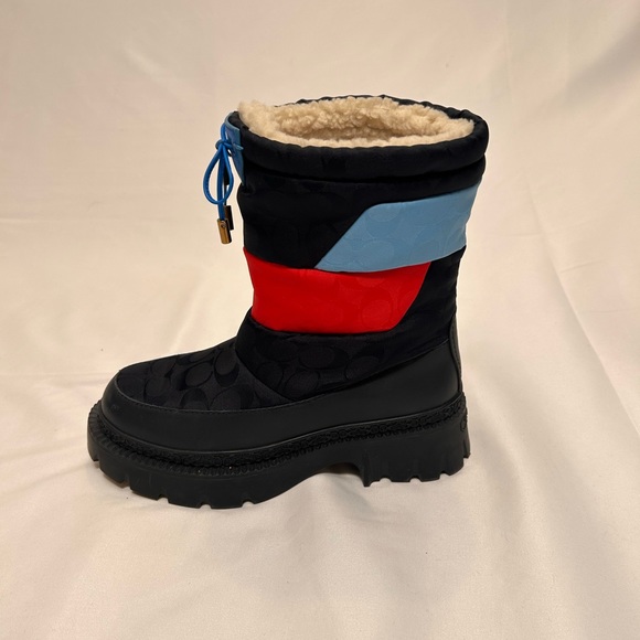 COACH WINTER BOOTS! - Picture 11 of 11